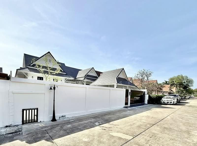 บางละมุง, Chon Buri (Pattaya), Bang Lamung, Bang Lamung (Pattaya), Chon Buri (Pattaya), 3 Bedrooms, 250 sqm, Single Detached House For Sale, by Saimaii Russiphat, 500281739 - DDproperty.com