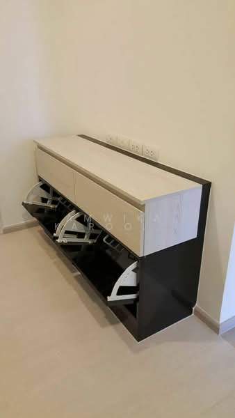 Aspire Erawan, Samut Prakan, Sukhumvit, Pak Nam, Muang Samut Prakarn, Samut Prakan, 1 Bedroom, 35 sqm, Condo For Sale, by Amwika Karoonsombat, 500281759 - DDproperty.com