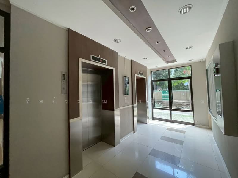 Lumpini Place Ratchada-Thapra, Bangkok, 18 Ratchadaphisek Road, Bukkalo, Thon Buri, Bangkok, 1 Bedroom, 36 sqm, Condo For Rent, by Tippawan Charoengam, 500281782 - DDproperty.com