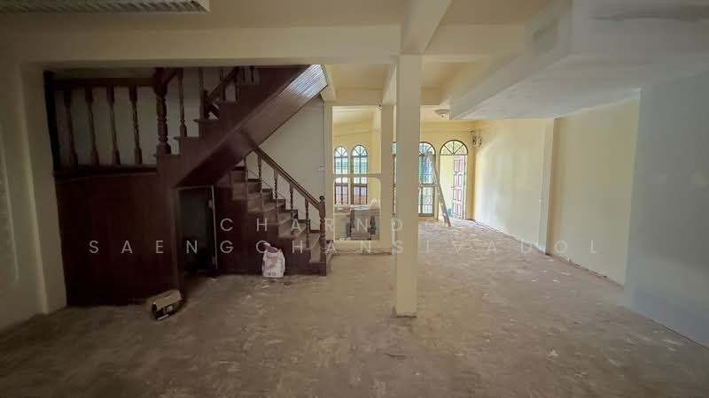 ขาย - หมู่บ้านพระปิ่น 1 ทาวน์เฮ้าส์ 3 ชั้น บรมราชชนนี 4 ปิ่นเกล้า, กรุงเทพ