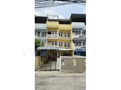 ขาย - หมู่บ้านพระปิ่น 1 ทาวน์เฮ้าส์ 3 ชั้น บรมราชชนนี 4 ปิ่นเกล้า, กรุงเทพ