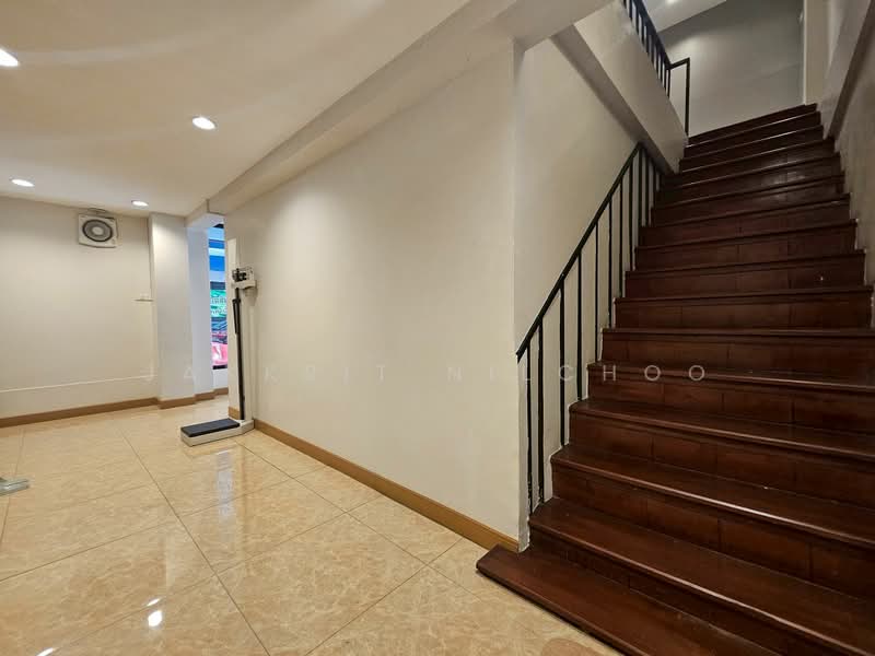 อาคารพาณิชย์ เสนานิคม1 โชคชัย 4 ลาดพร้าว, Bangkok, ลาดพร้าววังหิน, Lat Phrao, Lat Phrao, Bangkok, , 250 sqm, Shophouse For Sale, by Jakkrit Nilchoo, 500281838 - DDproperty.com