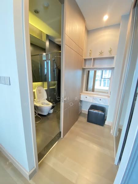 The Esse at Singha Complex, Bangkok, 1788 New Petchaburi Rd, Khlongtoei Nua, Watthana, Bangkok, 1 Bedroom, 36 sqm, Condo For Rent, by Ratchanee Wongpongtham, 500281873 - DDproperty.com