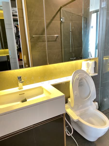 The Esse at Singha Complex, Bangkok, 1788 New Petchaburi Rd, Khlongtoei Nua, Watthana, Bangkok, 1 Bedroom, 36 sqm, Condo For Rent, by Ratchanee Wongpongtham, 500281873 - DDproperty.com