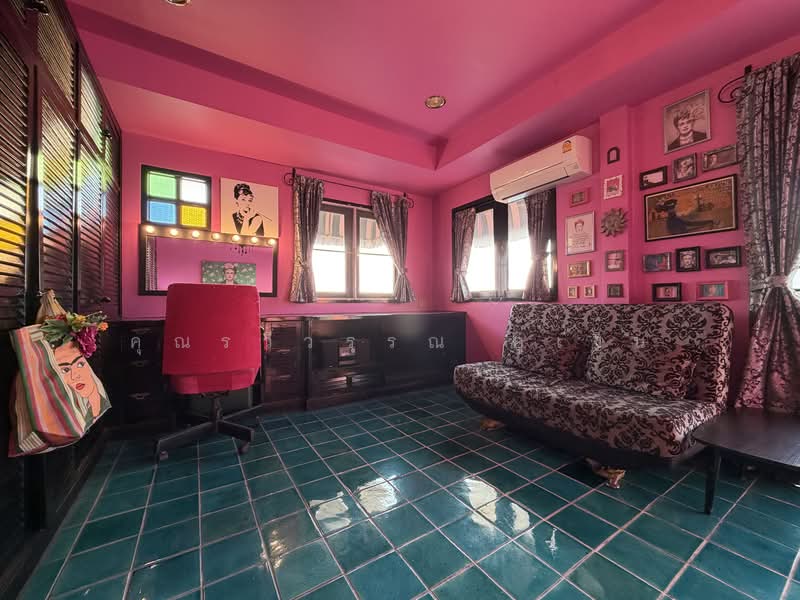 Single house on Navamin 81 Road, Bangkok, Khlong Kum, Bueng Kum, Bangkok, 4 Bedrooms, 300 sqm, Single Detached House For Sale, by คุณรวีวรรณ อู่เงิน, 500281896 - DDproperty.com