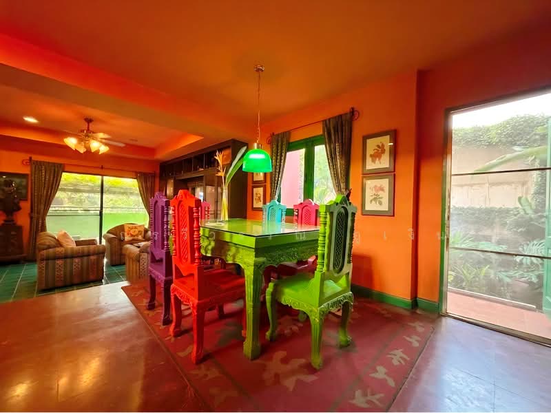 Single house on Navamin 81 Road, Bangkok, Khlong Kum, Bueng Kum, Bangkok, 4 Bedrooms, 300 sqm, Single Detached House For Sale, by คุณรวีวรรณ อู่เงิน, 500281896 - DDproperty.com