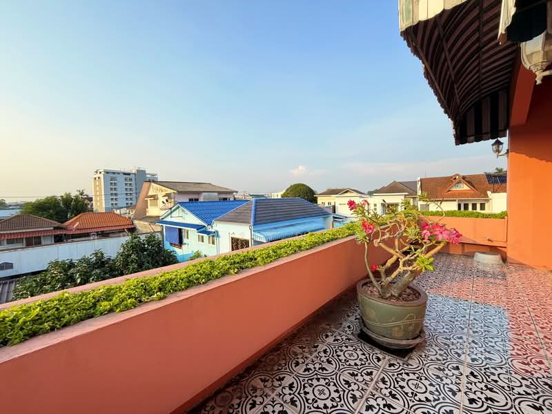 Single house on Navamin 81 Road, Bangkok, Khlong Kum, Bueng Kum, Bangkok, 4 Bedrooms, 300 sqm, Single Detached House For Sale, by คุณรวีวรรณ อู่เงิน, 500281896 - DDproperty.com