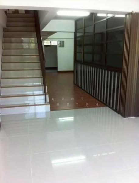 อาคารพาณิชย์ 4 ชั้นครึ่ง ใกล้โรงเรียนสตรีวิทย์ 2 ติดถนนสุคนธสวัสดิ์, Bangkok, Lat Phrao, Lat Phrao, Bangkok, , 224 sqm, Shophouse For Sale, by มุกดา มังคลาดุง, 500281915 - DDproperty.com