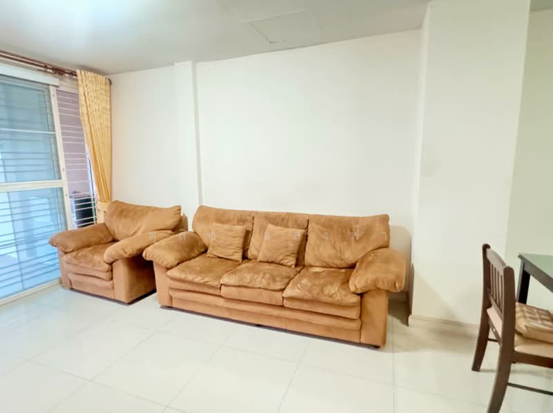 ให้เช่าทาวน์โฮมหลังใหญ่ ม.เดอะเซ็นทรัล2 ศรีราชา, Chon Buri (Pattaya), Nong - Kham, Si Racha, Chon Buri (Pattaya), 3 Bedrooms, 80 sqm, Townhouse For Rent, by Dusit Saengfa, 500281987 - DDproperty.com