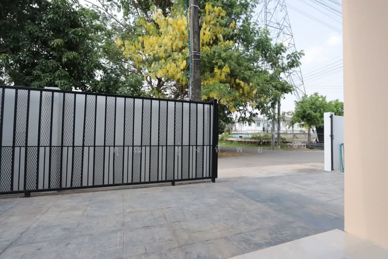 ขายบ้านเดี่ยว 2 ห้องนอนสไตล์โมเดิร์น ในย่านซานไซ, เชียงใหม่, สันทรายน้อย, สันทราย, เชียงใหม่, 120 ตร.ม., บ้านเดี่ยว ขาย, โดย คุณ รุ่งทิพย์, 500281993 - DDproperty.com