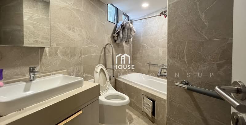 President Park Sukhumvit 24, Bangkok, 99 Sukhumvit 24 Alley, Khlongtoei Nua, Watthana, Bangkok, 4 Bedrooms, 223 sqm, Condo For Rent, by Warinthon Boonsup, 500282001 - DDproperty.com
