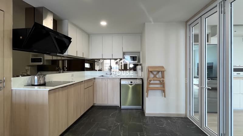 President Park Sukhumvit 24, Bangkok, 99 Sukhumvit 24 Alley, Khlongtoei Nua, Watthana, Bangkok, 4 Bedrooms, 223 sqm, Condo For Rent, by Warinthon Boonsup, 500282001 - DDproperty.com