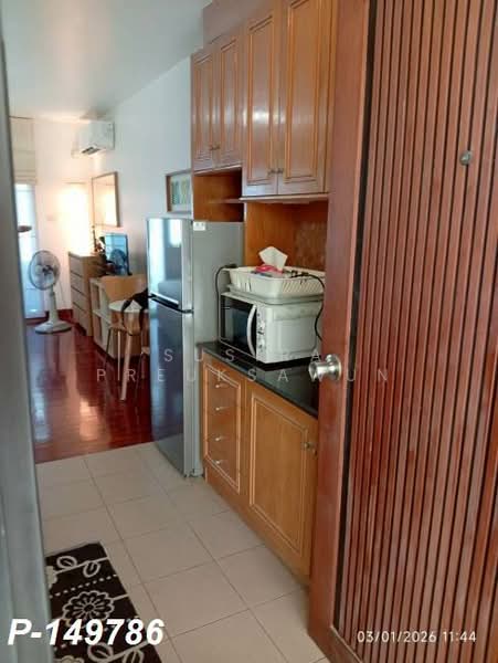 Pipat Place, Bangkok, 37 Soi Sathon 6, Silom, Bang Rak, Bangkok, Studio, 31 sqm, Condo For Rent, by Susira Preuksawun, 500282010 - DDproperty.com