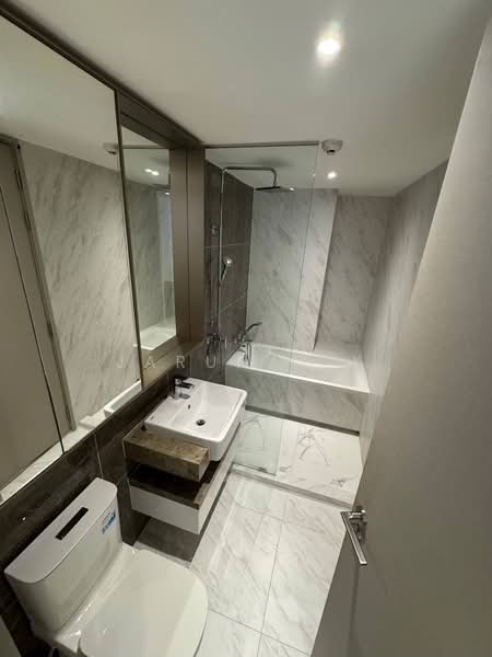 Fynn Asoke, Bangkok, 28 Sukhumvit 10 Alley, Khlong Toei, Khlong Toei, Bangkok, 2 Bedrooms, 57 sqm, Condo For Rent, by Jarunat K, 500282038 - DDproperty.com