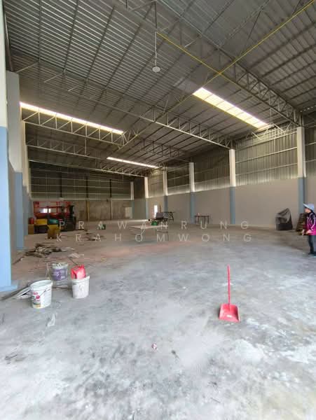 For Rent - CODE:PP1-W1161-0526 ให้เช่าโกดัง/คลังสินค้า พร้อมออฟฟิศ พื้นใช้สอย 760 ตร.ม ผังเมืองสีเขียว คลองม, Samut Sakhon
