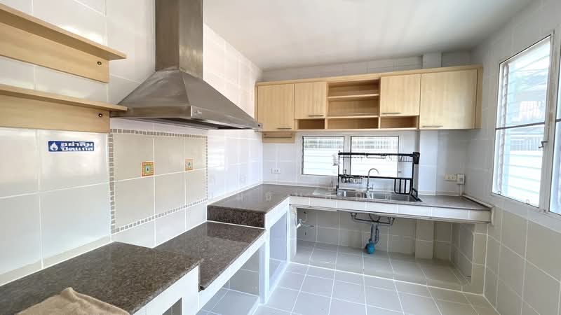 Moobaan Parichard 345, Pathum Thani, 345 Road, Bang Khu Wat, Muang Pathum Thani, Pathum Thani, 4 Bedrooms, 180 sqm, Single Detached House For Sale, by พลอยปภัส เจียมธนศักดิ์, 500282086 - DDproperty.com