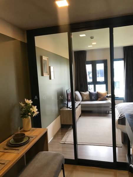 The Base Sukhumvit 50, Bangkok, Soi Roem Charoen 1, Sukhumvit 50 Road, Phra Kanong, Khlong Toei, Bangkok, 1 Bedroom, 26 sqm, Condo For Rent, by Agentbkk, 500282123 - DDproperty.com