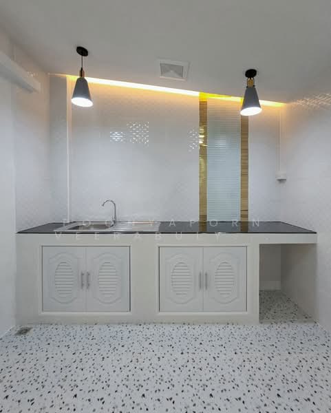Buathong Thani Park : บัวทองธานี พาร์ค, Nonthaburi, Bang Bua Thong, Bang Bua Thong, Nonthaburi, 4 Bedrooms, 150 sqm, Townhouse For Sale, by Poonyaporn Veerabulyarit, 500282169 - DDproperty.com