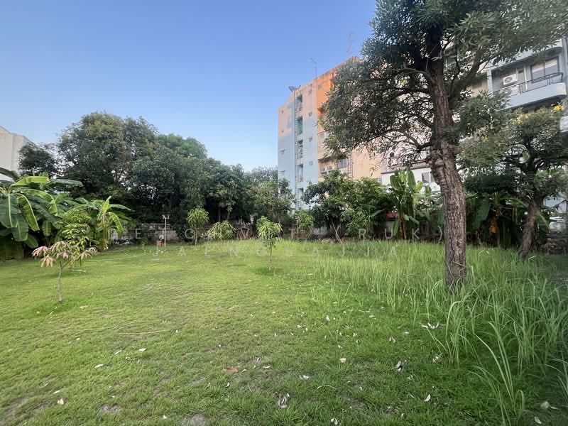 Soi Ladprao 28, Ladprao Road, Bangkok, Ladprao, Lat Phrao, Lat Phrao, Bangkok, , 656 sqm, Land For Sale, by Detchvit (Ruk) Jaengsajja, 500282175 - DDproperty.com