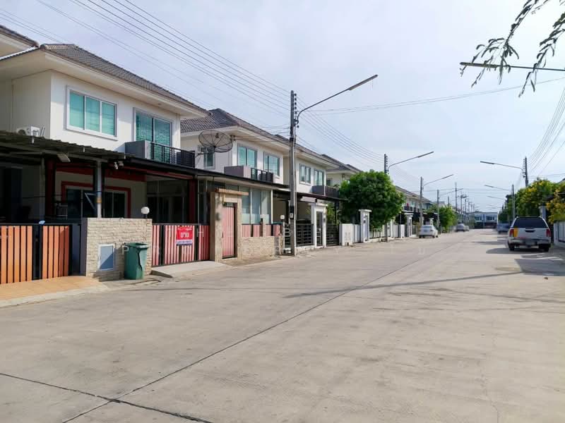 สุขุมวิท มอเตอร์เวย์ (Sukhumvit Motorway), Chachoengsao, Tha Sa-an, Bang Pakong, Chachoengsao, 4 Bedrooms, 150 sqm, Semi-Detached House (Twin House) For Sale, by The Best Property โบ, 500282177 - DDproperty.com