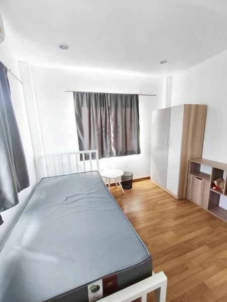 ให้เข่าทาวน์โฮมหลังมุม ม.ดิโอโซน สวนเสือ ศรีราชา, Chon Buri (Pattaya), Surasak, Si Racha, Chon Buri (Pattaya), 3 Bedrooms, 120 sqm, Townhouse For Rent, by Dusit Saengfa, 500282209 - DDproperty.com