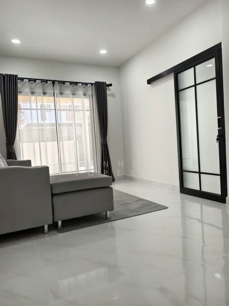 Wararak Rangsit Klong 3, Pathum Thani, Khlong Sam, Khlong Luang, Pathum Thani, 4 Bedrooms, 110 sqm, Single Detached House For Sale, by Connex Property, 500282270 - DDproperty.com
