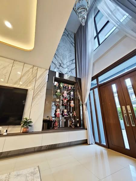 The City Ekkamai-Ladprao, Bangkok, Pradit Manutham Road, Phlapphla, Wang Thonglang, Bangkok, 4 Bedrooms, 309 sqm, Single Detached House For Rent, by Anyaporn Srikanlayanabut, 500282273 - DDproperty.com