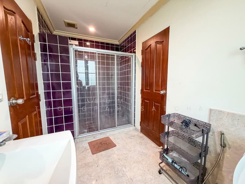 Laddarom Elegance Rama 5-2, Nonthaburi, Nakhon In Road, Bang Khun Kong, Bang Kruai, Nonthaburi, 4 Bedrooms, 300 sqm, Single Detached House For Sale, by Sumit Thongpahusatcha, 500282305 - DDproperty.com