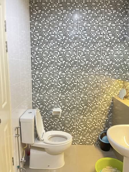 Nalin Avenue 3 Ramkhamhaeng, Bangkok, Soi Kheha Rom Klao 72, Rat Phatthana, Saphan Sung, Bangkok, 3 Bedrooms, 165 sqm, Townhouse For Sale, by Saowaluk Anupong, 500282325 - DDproperty.com