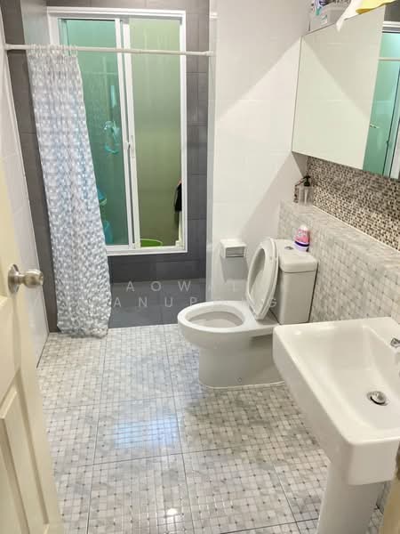 Nalin Avenue 3 Ramkhamhaeng, Bangkok, Soi Kheha Rom Klao 72, Rat Phatthana, Saphan Sung, Bangkok, 3 Bedrooms, 165 sqm, Townhouse For Sale, by Saowaluk Anupong, 500282325 - DDproperty.com