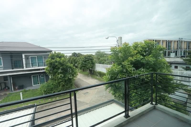 Centro Rama 9-Motorway, Bangkok, Rural Development 3 Road, Khlong Song Ton Nun, Lat Krabang, Bangkok, 4 Bedrooms, 164 sqm, Single Detached House For Sale, by Duangjongkon Choomsawasdi, 500282342 - DDproperty.com
