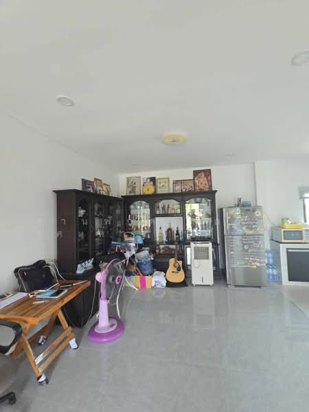 Home office 275.5 sq.wah land, surrounded by peaceful rice field views, Samut Prakan, Bang Sao Thong, Samut Prakan, 3 Bedrooms, 225 sqm, Single Detached House For Sale, by คุณโจ, 500282356 - DDproperty.com