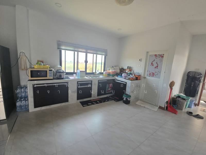 A 2-storey detached house on a spacious 275.5 sq.wah land, surrounded by peaceful rice field views, Samut Prakan, Bang Sao Thong, Bang Sao Thong, Samut Prakan, 3 Bedrooms, 225 sqm, Single Detached House For Sale, by คุณโจ, 500282356 - DDproperty.com