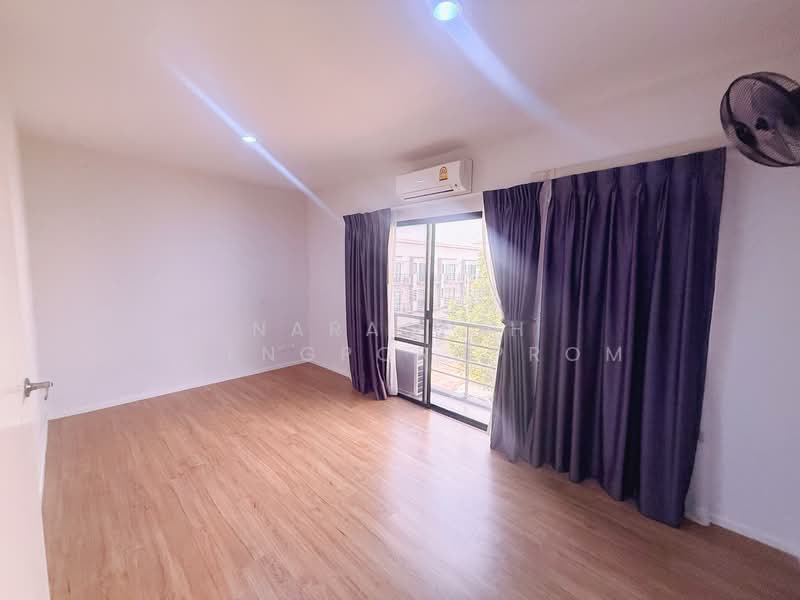 Baan Klang Muang Pinklao - Charan, Bangkok, along the expressway Si Rat  Road-Outer Ring Road, Bang O, Bang Phlat, Bangkok, 3 Bedrooms, 145 sqm, Townhouse For Sale, by Naraseth Puengpornprom, 500282359 - DDproperty.com