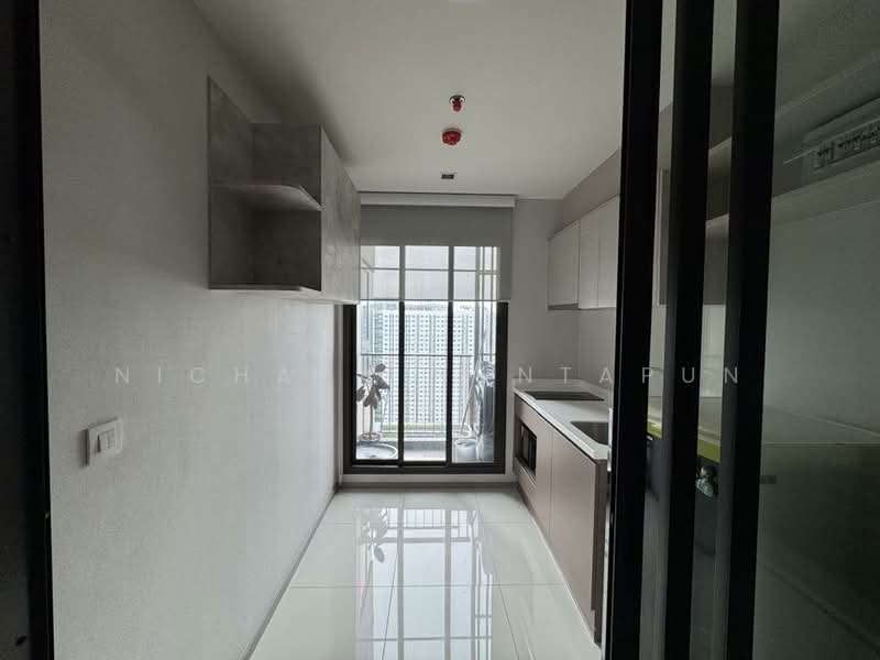 Life Sathorn Sierra, Bangkok, Ratchaphruek Rd, Talat Plu, Thon Buri, Bangkok, 1 Bedroom, 32 sqm, Condo For Sale, by Nichapa Nuntapun, 500282361 - DDproperty.com