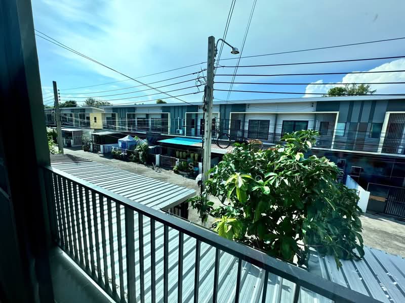 The Connect Pattanakarn 38, Bangkok, Soi Phatthanakan 38, Phatthanakan Road, Suan Luang, Suan Luang, Bangkok, 2 Bedrooms, 120 sqm, Townhouse For Rent, by Forty-Six Real Estate Group, 500282382 - DDproperty.com