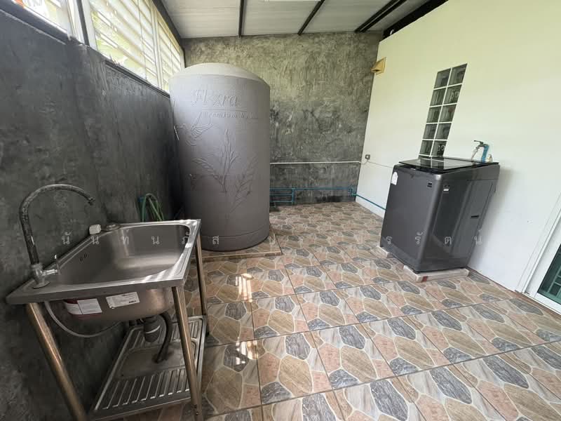 สิรารมณ์พลัส มอเตอร์เวย์, Chachoengsao, สิรินธร, Tha Sa-an, Bang Pakong, Chachoengsao, 3 Bedrooms, 102 sqm, Townhouse For Sale, by นันท์นภัส ประยูรรัตน์, 500282387 - DDproperty.com
