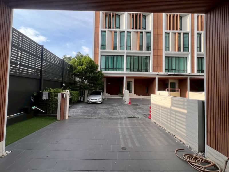 The Author - Ratchada 32, Bangkok, Soi Ratchadaphisek 36, Chan Kasem, Chatuchak, Bangkok, 3 Bedrooms, 227 sqm, Townhouse For Sale, by ชุติกาญจน์ ศรีบุตตะ, 500282420 - DDproperty.com