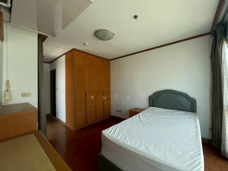 Silom Suite, Bangkok, Soi Sathorn 12, Sathorn Road, Silom, Bang Rak, Bangkok, 2 Bedrooms, 117 sqm, Condo For Sale, by สมจิต, 500282422 - DDproperty.com