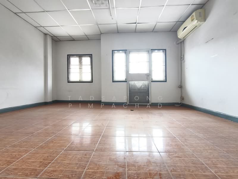 หมู่บ้านพิธิพันธ์ วิลล่า (พหลโยธิน 52), Bangkok, Sai Mai, Sai Mai, Bangkok, 2 Bedrooms, 144 sqm, Townhouse For Sale, by Tadsapong Pimpachad, 500282459 - DDproperty.com