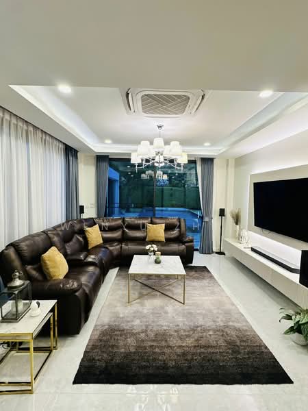 Luxury Pool Villa in a Secure Gated Community (Flood-Free Zone), Chiang Mai, San Na Moeng, San Sai, Chiang Mai, 4 Bedrooms, 648 sqm, Villa For Rent, by Wenyu Zhou, 500282463 - DDproperty.com