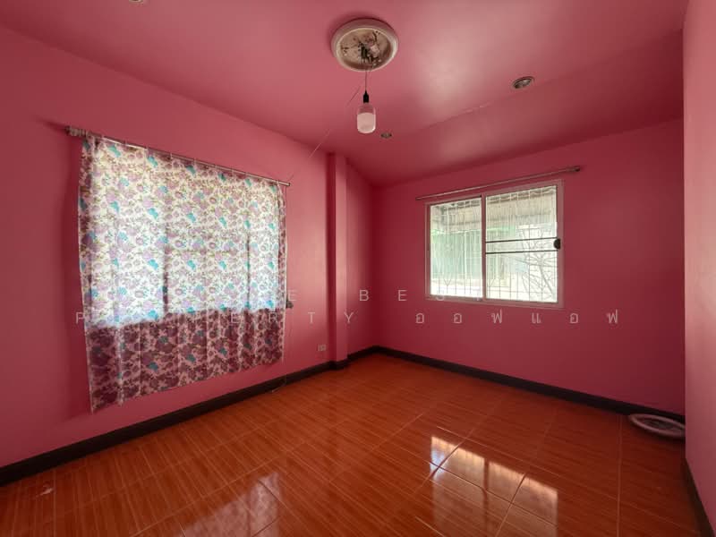 วราภิรมย์ นครชัยศรี, Nakhon Pathom, Bang Krabao, Nakhon Chai Sri, Nakhon Pathom, 3 Bedrooms, 140 sqm, Semi-Detached House (Twin House) For Sale, by The Best Property ออฟแอฟ, 500282478 - DDproperty.com