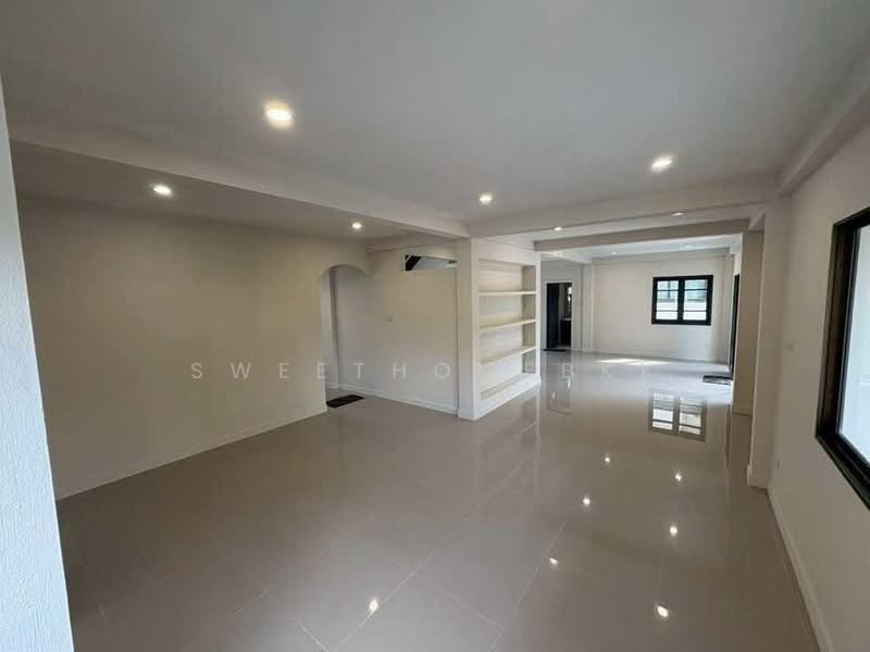 ภาณุ การ, Bangkok, สวนผัก58, Sala Thammasop, Thawi Watthana, Bangkok, 3 Bedrooms, 240 sqm, Single Detached House For Sale, by SweetHomeBKK, 500282486 - DDproperty.com