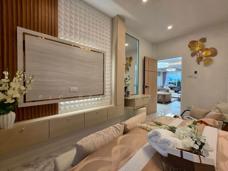 Modern Pool Villa for Sale East Pattaya Noen Plub Wan, Chon Buri (Pattaya), Bang Lamung, Bang Lamung (Pattaya), Chon Buri (Pattaya), 4 Bedrooms, 400 sqm, Villa For Sale, by PLC real estate, 500282513 - DDproperty.com