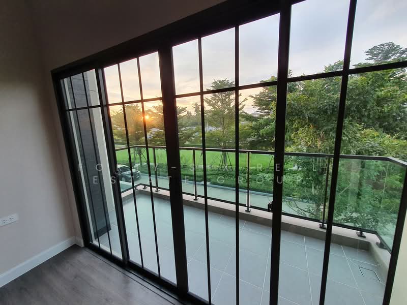 Bangkok Boulevard Sathorn-Pinklao 2, Nonthaburi, Bang Kruai-Chong Thanom Road, Mahasawat, Bang Kruai, Nonthaburi, 4 Bedrooms, 248 sqm, Single Detached House For Rent, by Forty-Six Real Estate Group, 500282517 - DDproperty.com