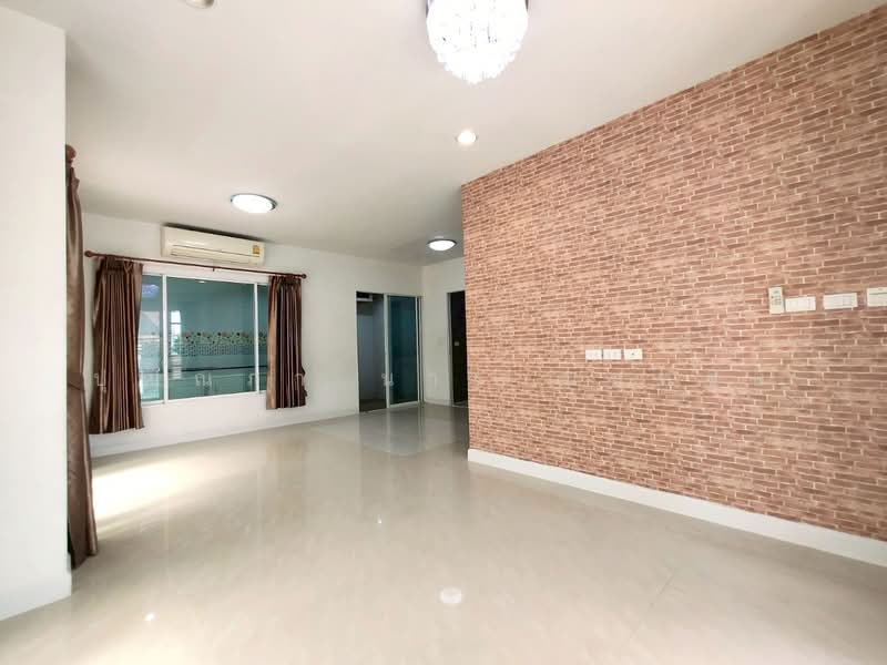 Perfect Park Kheha Romklao 64, Bangkok, Soi Kheha Rom Klao 64, Khlong Song Ton Nun, Lat Krabang, Bangkok, 3 Bedrooms, 190 sqm, Townhouse For Sale, by ปุณณภา นารานนทชัย, 500282524 - DDproperty.com