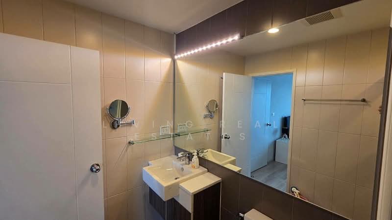 Centric Ratchada-Huai Khwang, Bangkok, Ratchadapisek Road, Huai Khwang, Huai Khwang, Bangkok, 1 Bedroom, 36 sqm, Condo For Rent, by Living Real Estates, 500282557 - DDproperty.com