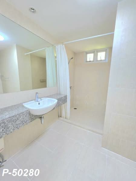The Clover Thonglor Residence, Bangkok, Soi Sukhumvit 55, Khlong Tan Nua, Watthana, Bangkok, 2 Bedrooms, 78 sqm, Condo For Rent, by Susira Preuksawun, 500282643 - DDproperty.com