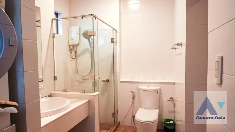 For Rent - Pet friendly 3 Bedrooms House for Rent in Sukhumvit, Bangkok near BTS Phrom Phong, Bangkok