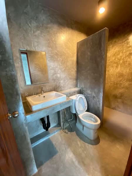 บ้านสวยให้เช่า – ใกล้มหาวิทยาลัยพายัพ เพียง 10 นาที ค่าเช่า 20,000 บาท / เดือน รหัสทรัพย์ : No.7H353, เชียงใหม่, หนองป่าครั่ง, เมืองเชียงใหม่, เชียงใหม่, 150 ตร.ม., บ้านเดี่ยว ให้เช่า, โดย Rutchaporn Tunsiri, 500282670 - DDproperty.com